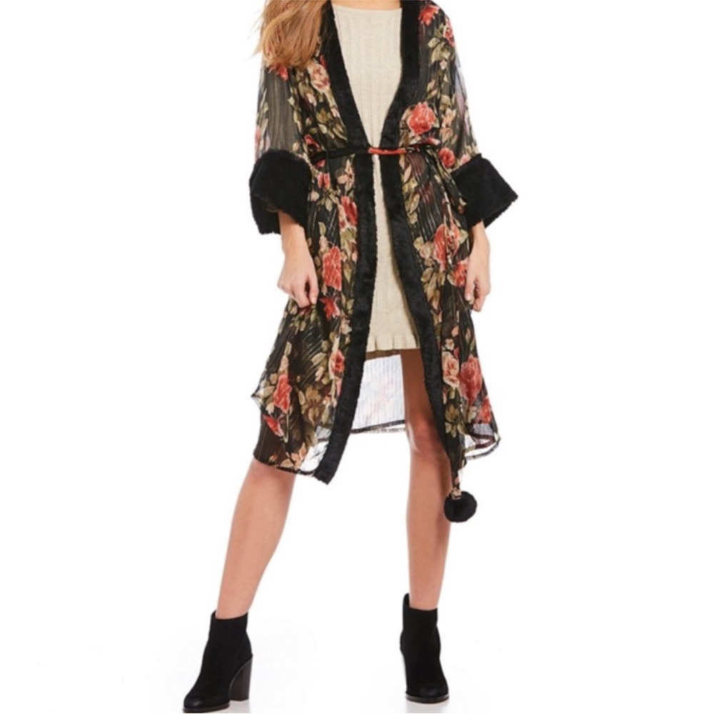Chelsea and Violet Sheer Floral Kimono with Faux Fur Trim, size Large, NWT